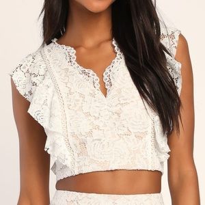 Lulu’s crochet lace crop top